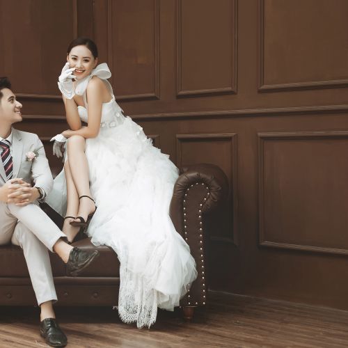 Hãy đến với Romantic Wedding nếu bạn cần một bộ ảnh đẹp!