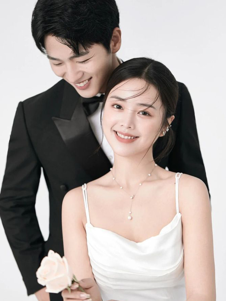 807824a85fa245481545912957591de4